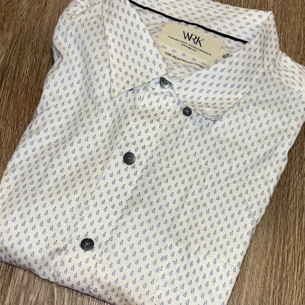 WRK Men's Casual White and Blue Button Down Shirt